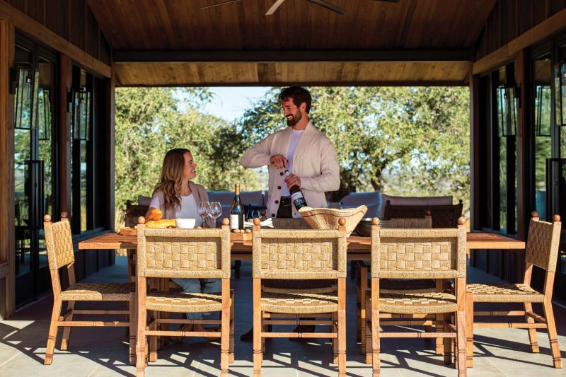 lifestyle vaterra 2501 outdoor people 1 dining